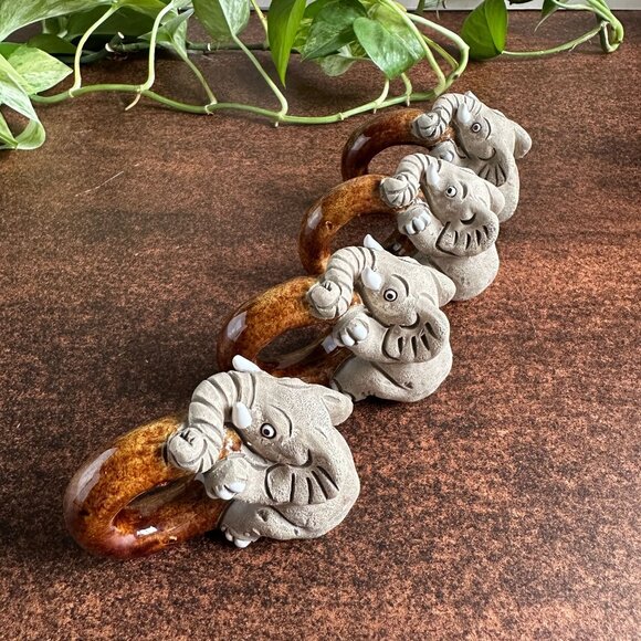 LEPS Peru Elephant Napkin Rings Ceramic Set of 4 - Picture 14 of 14